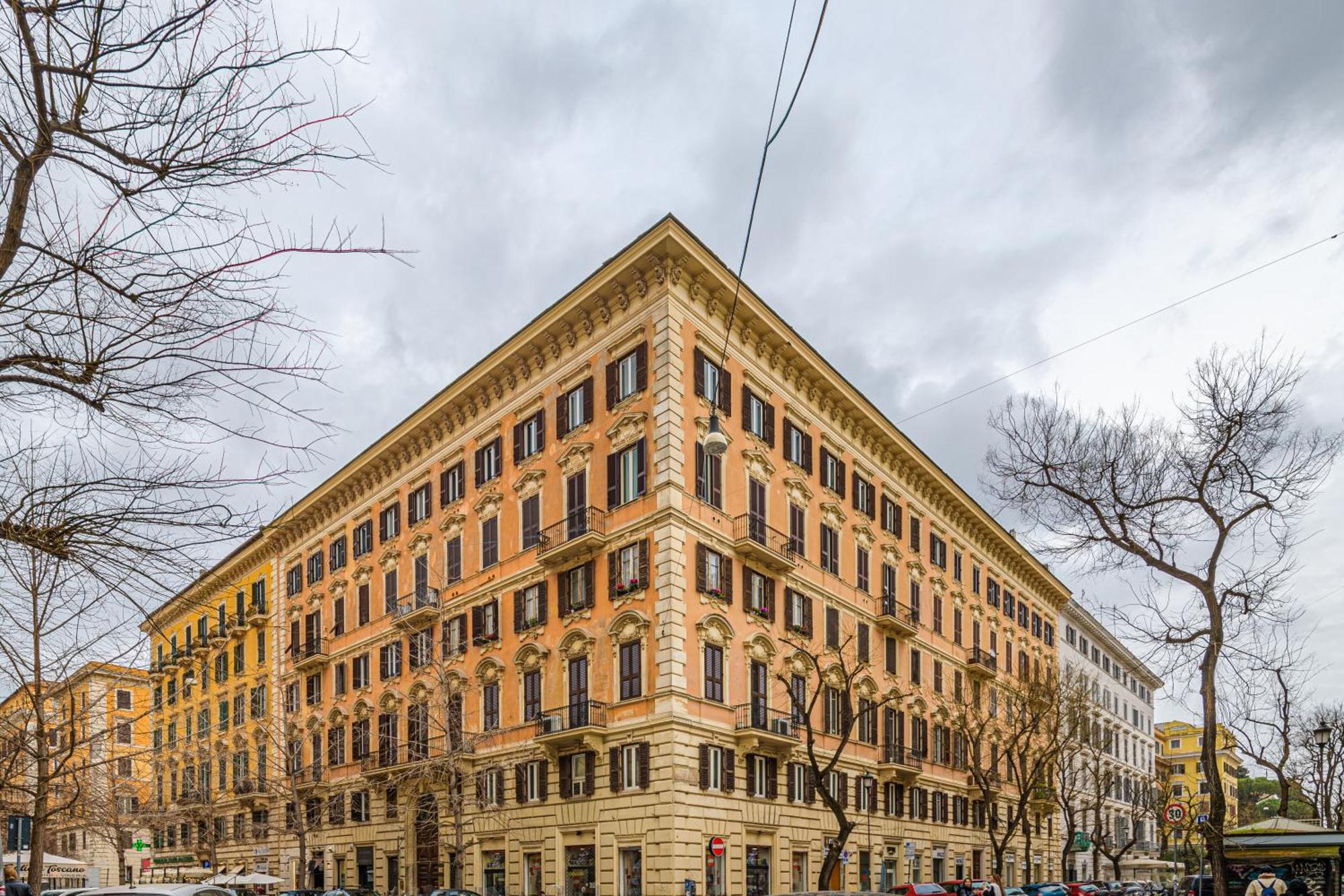 Lion Aparts Rome Exterior photo