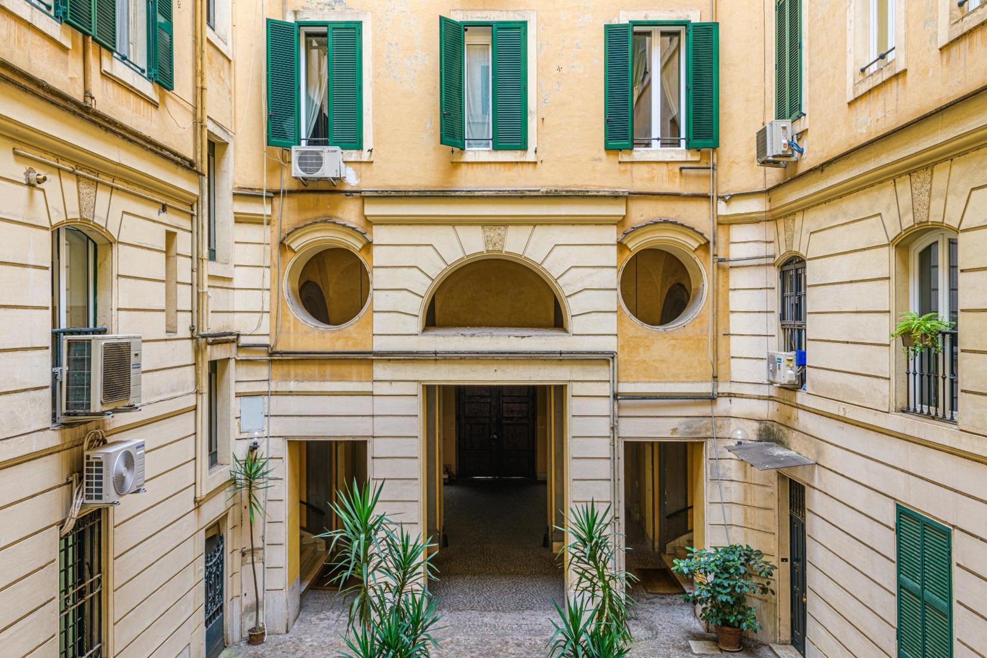 Lion Aparts Rome Exterior photo